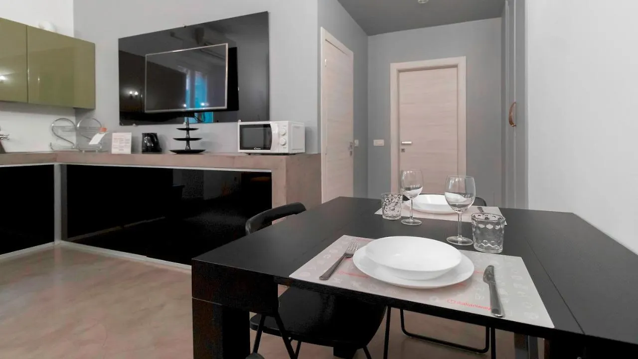 Italianway - Tiraboschi 4 Apartment Milan Italy
